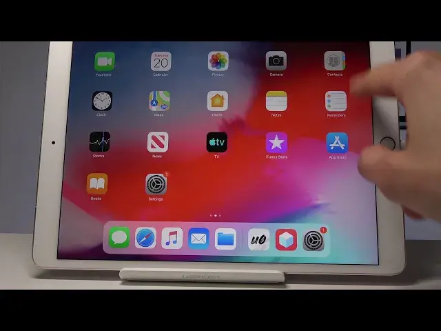 'Video thumbnail for How to Jailbreak iPad / iPhone  - Jailbreak iOS 12.4 Instructions'