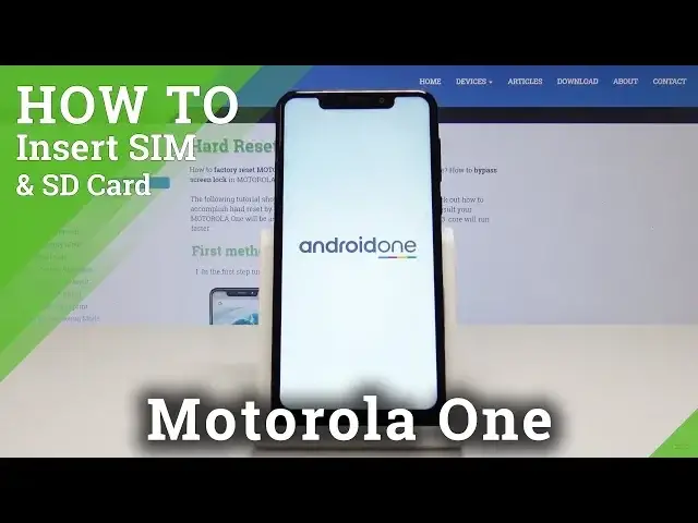 'Video thumbnail for How to Insert SIM & SD in Motorola One - Install SIM and SD Card'
