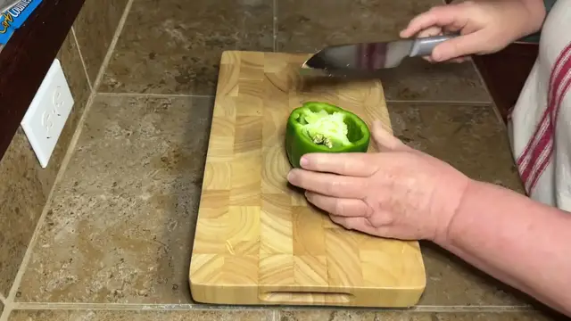 'Video thumbnail for EASY, ONE POT STUFFED BELL PEPPER SOUP (720p 30fps)'