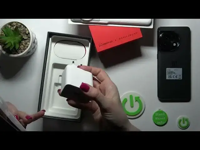 'Video thumbnail for Does OnePlus 11 Comes with Charger?'