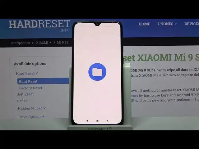 'Video thumbnail for How to Add Edge Lighting on XIAOMI Mi 9 SE  - Download & Apply Lightning Edge'