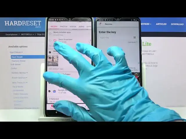'Video thumbnail for How to Transfer Files from MOTOROLA Edge 20 Lite to Android Device – Install Send Anywhere App'