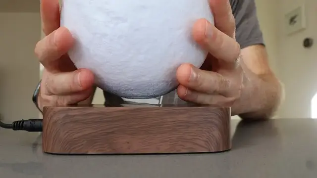 'Video thumbnail for How to set up floating moon lamp'