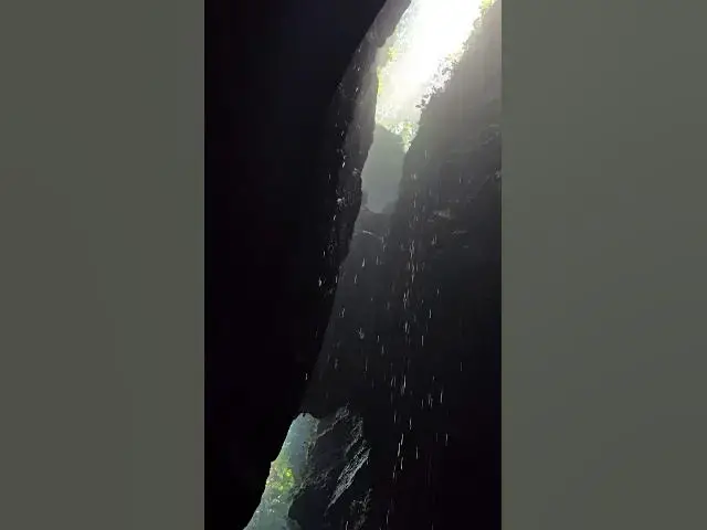 'Video thumbnail for EXPEDICIÓN A LA CUEVA DE LOS TAYOS 😱'