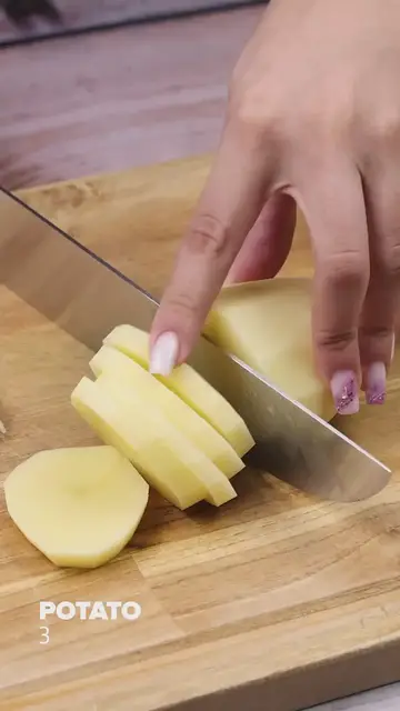 'Video thumbnail for Delicious Potato Recipe: A Quick and Tasty Side Dish'