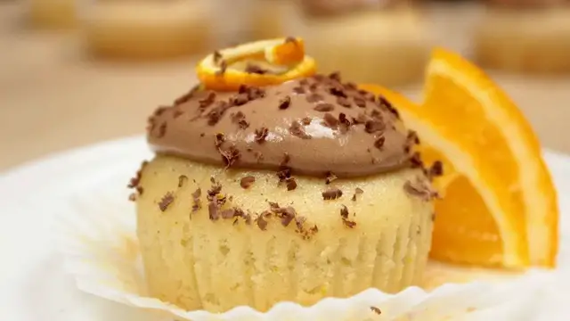 'Video thumbnail for Insanely Delicious Cupcakes with Orange Chocolate Frosting'