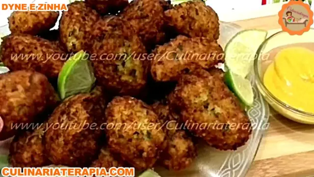 'Video thumbnail for Aprenda Como Fazer Bolinho de Arroz de Peixe Salgadinho Fácil e Rápido Ensinado por Especialista'