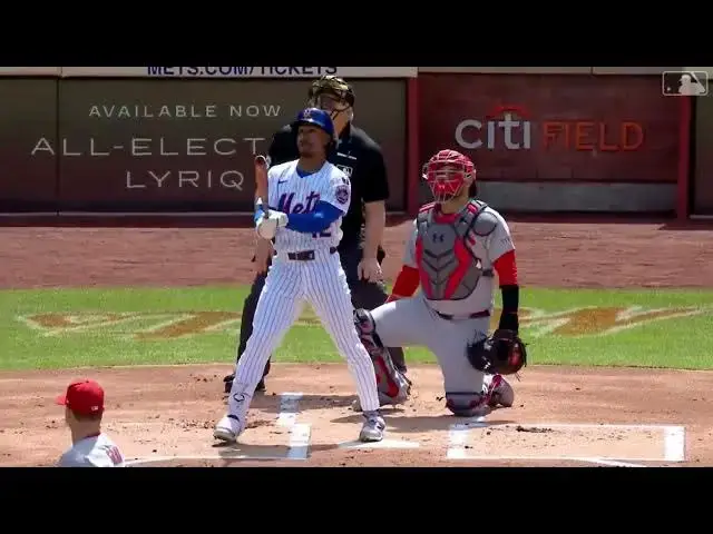 'Video thumbnail for Francisco Lindor DRILLS a Solo Home Run! | 3rd HR of 2025 | New York Mets | 04/20/2025'
