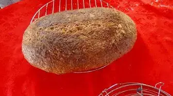 'Video thumbnail for Sauerteig Brot backen - Schmackhaft und köstlich'