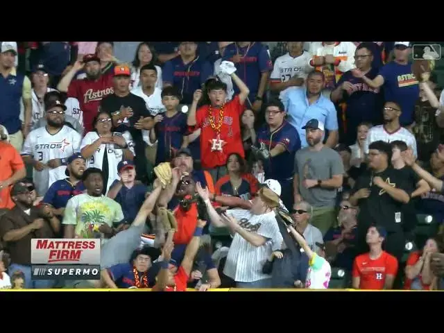 'Video thumbnail for Luis Arraez WHACKS a Two-Run Home Run! | 3rd HR of 2025 | San Diego Padres | 04/18/2025'